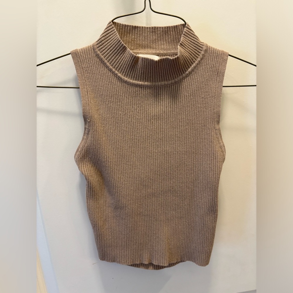 Dreamers by Debut sleeveless crop top sweater with open back; tan; size L
